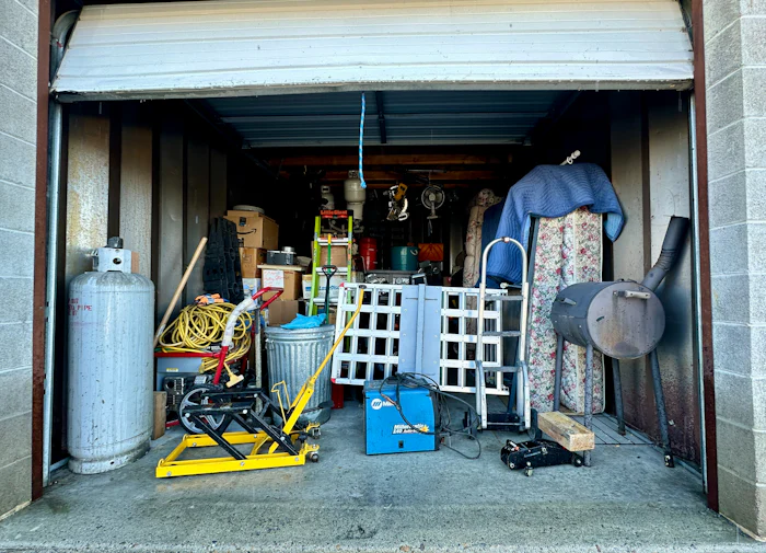 Garage clean-out and junk removal in Boise Idaho